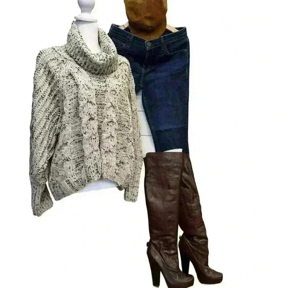 ANtHROPOLOGY’s MOON & MADISON OVERSIZED COWL NECK YUMMY SOFT SWEATER SIZE M - Picture 2 of 12